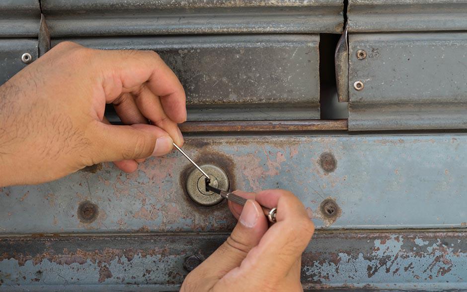 comment ouvrir une serrure de porte Viroflay